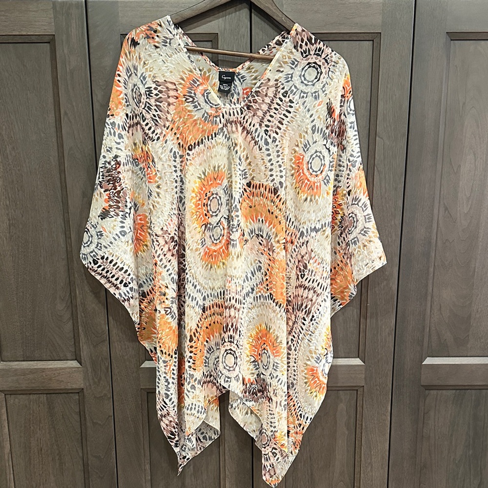 Chic Soul Women's Vibrant Orange and Cream Tunic